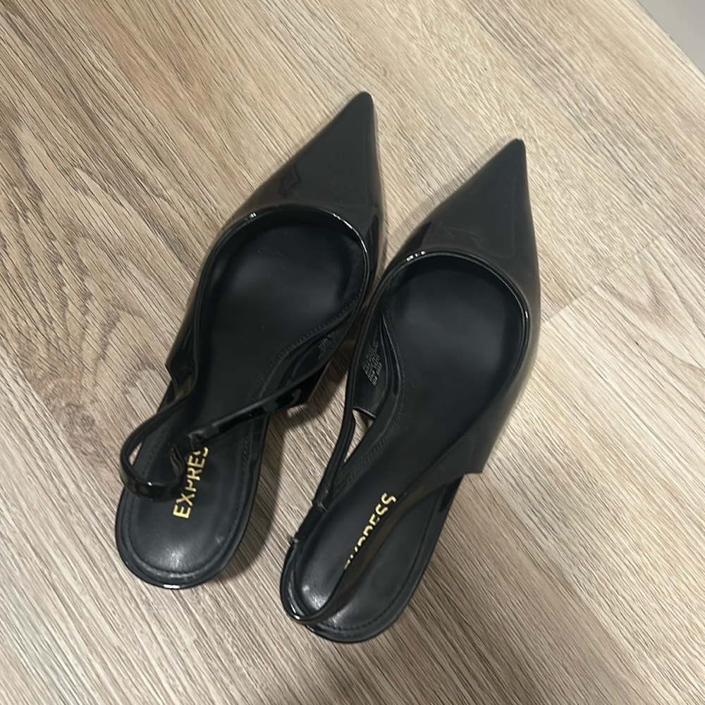 Express pointed toe sling back kitten heel